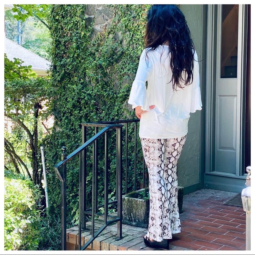 LOOSE FIT OFF WHITE BELL SLEEVES TUNIC TOP - Picture 7 of 8